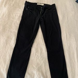 Black GAP True Skinny Ankle
